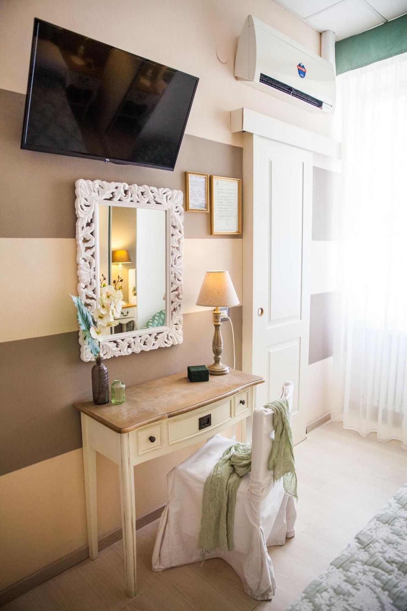 Hotel Tina Diano Marina Extérieur photo