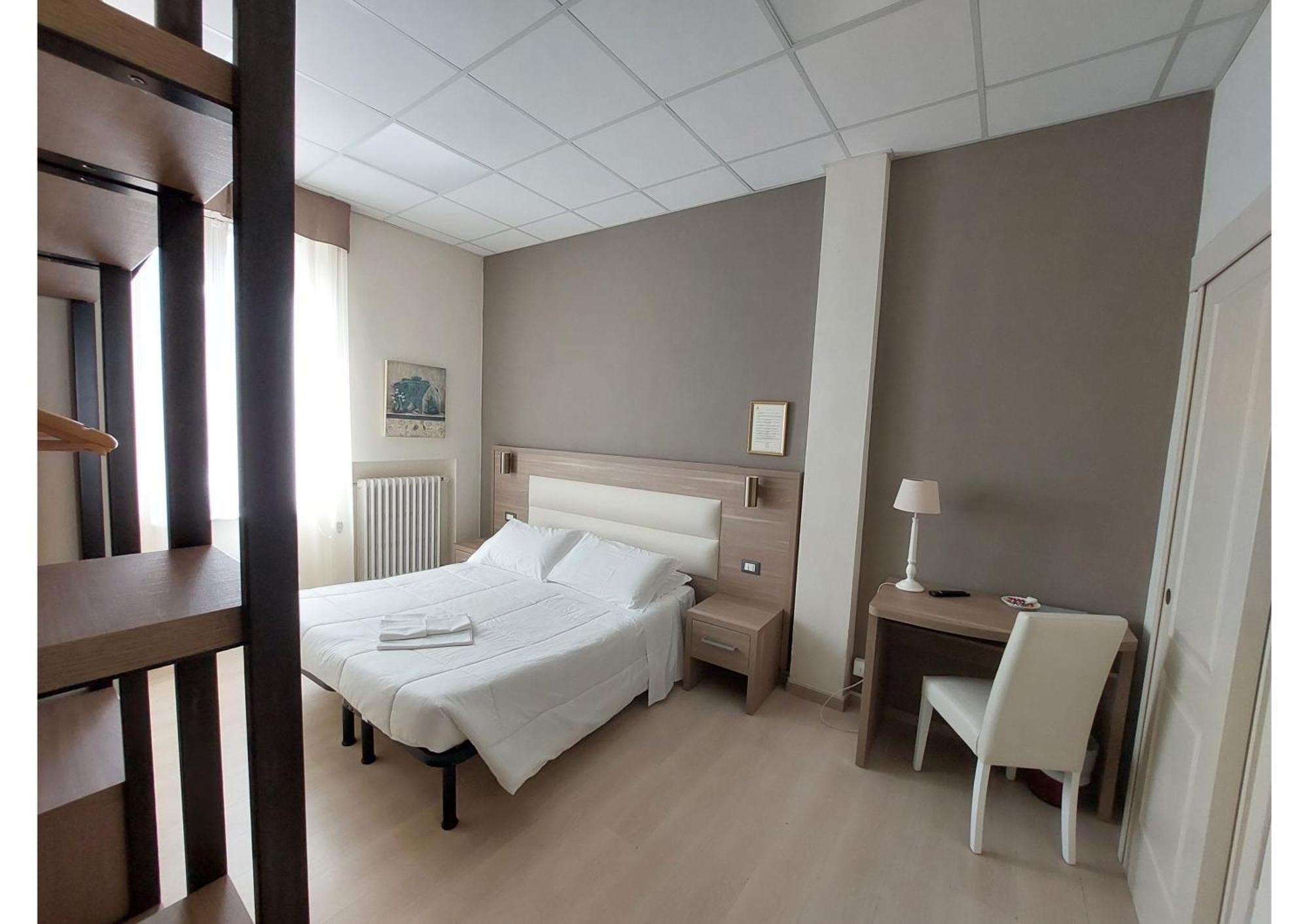 Hotel Tina Diano Marina Extérieur photo