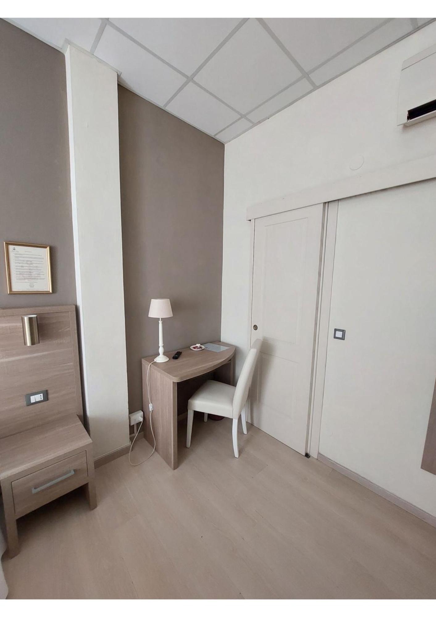 Hotel Tina Diano Marina Extérieur photo