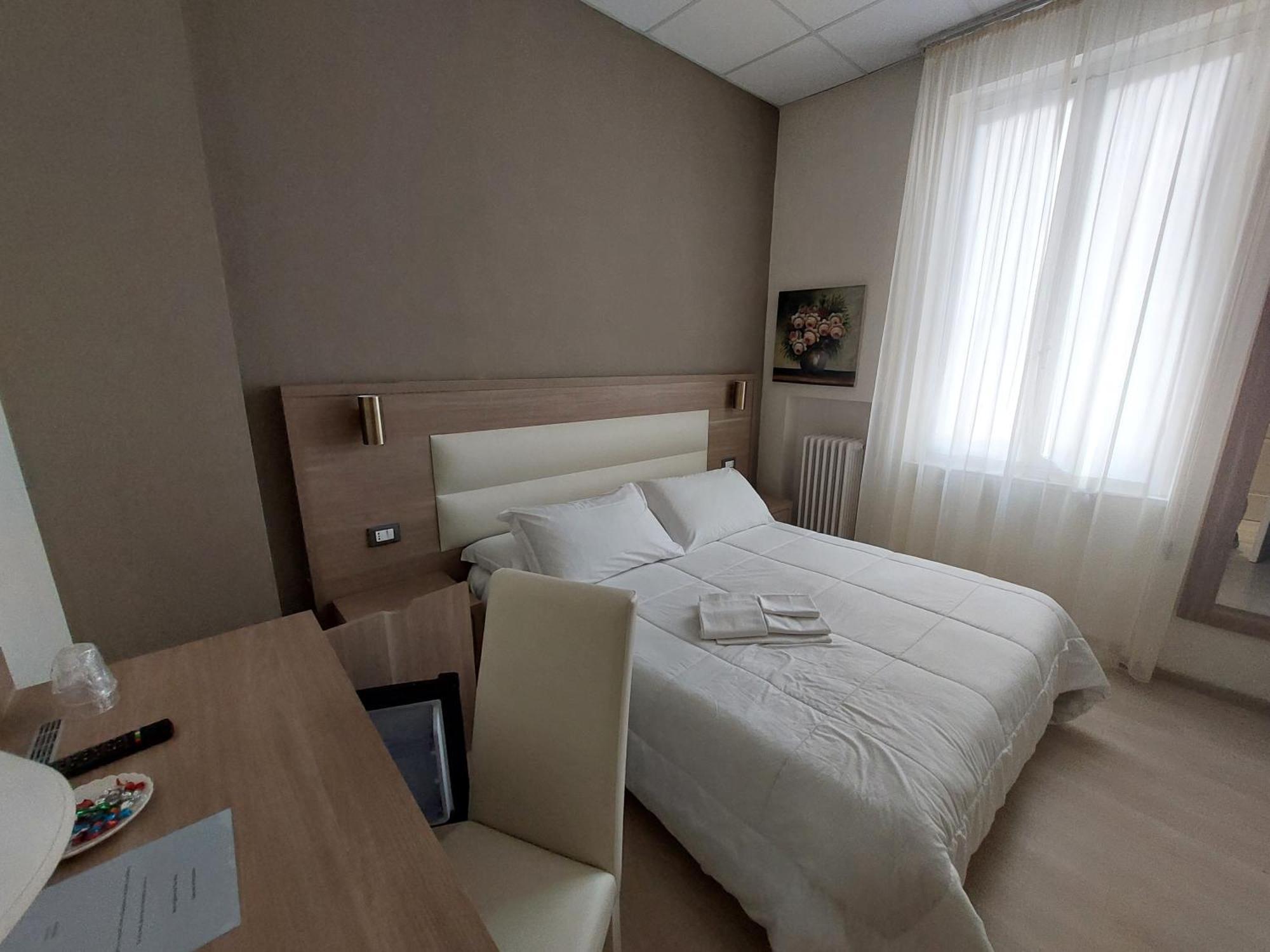Hotel Tina Diano Marina Extérieur photo