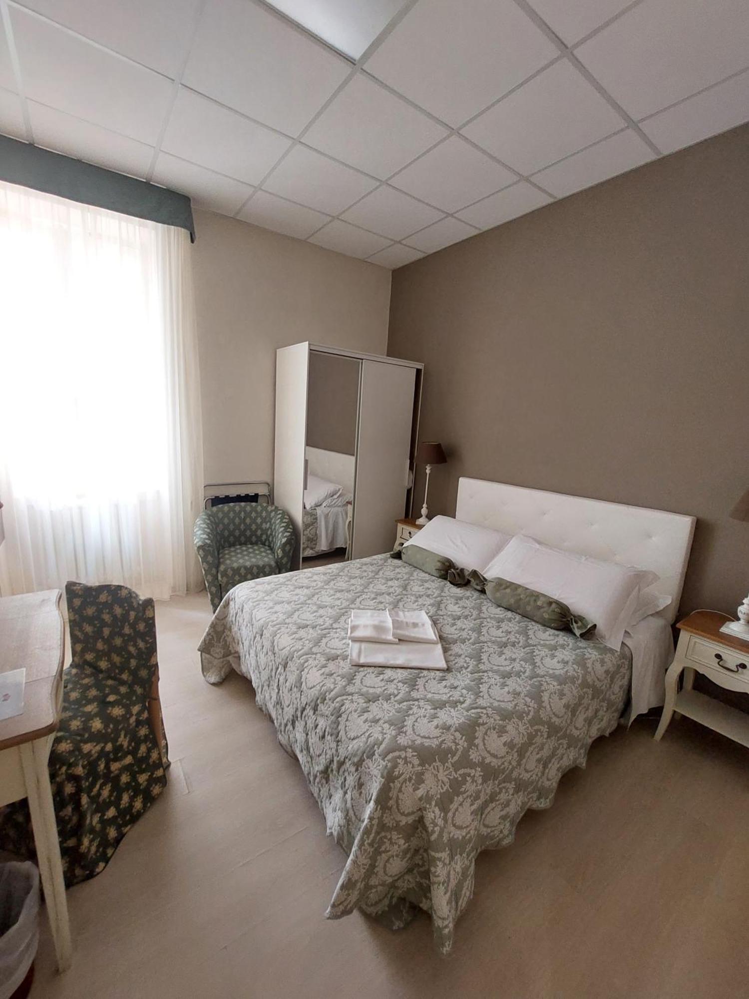 Hotel Tina Diano Marina Extérieur photo